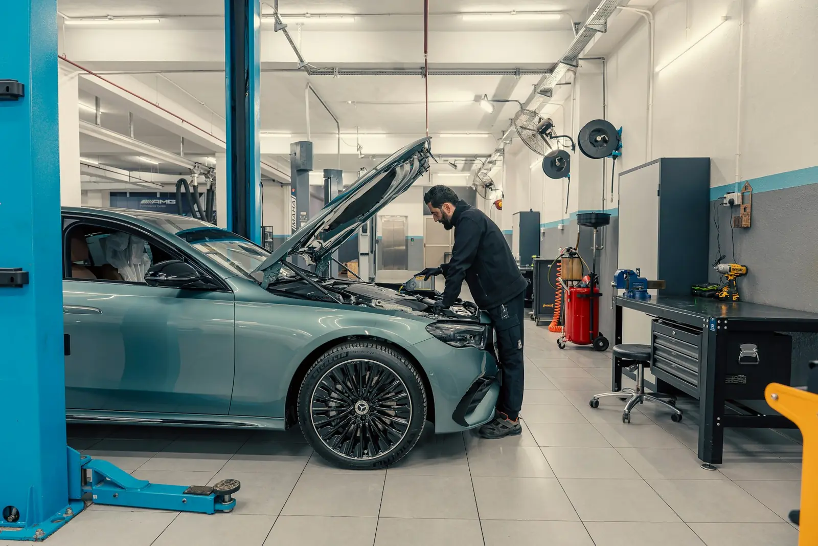 Fahrzeug in der Werkstatt