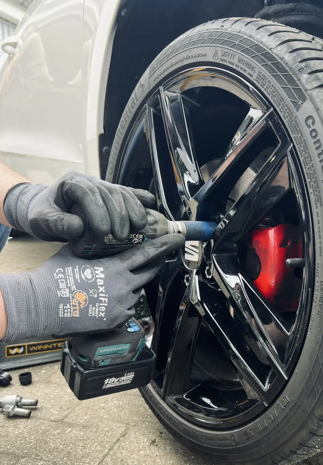 Autoreifenreparatur von Mobiler Fahrzeug Service